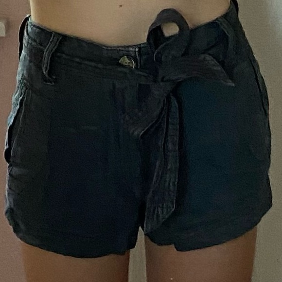 Dark grey American Eagle shorts - Picture 2 of 5